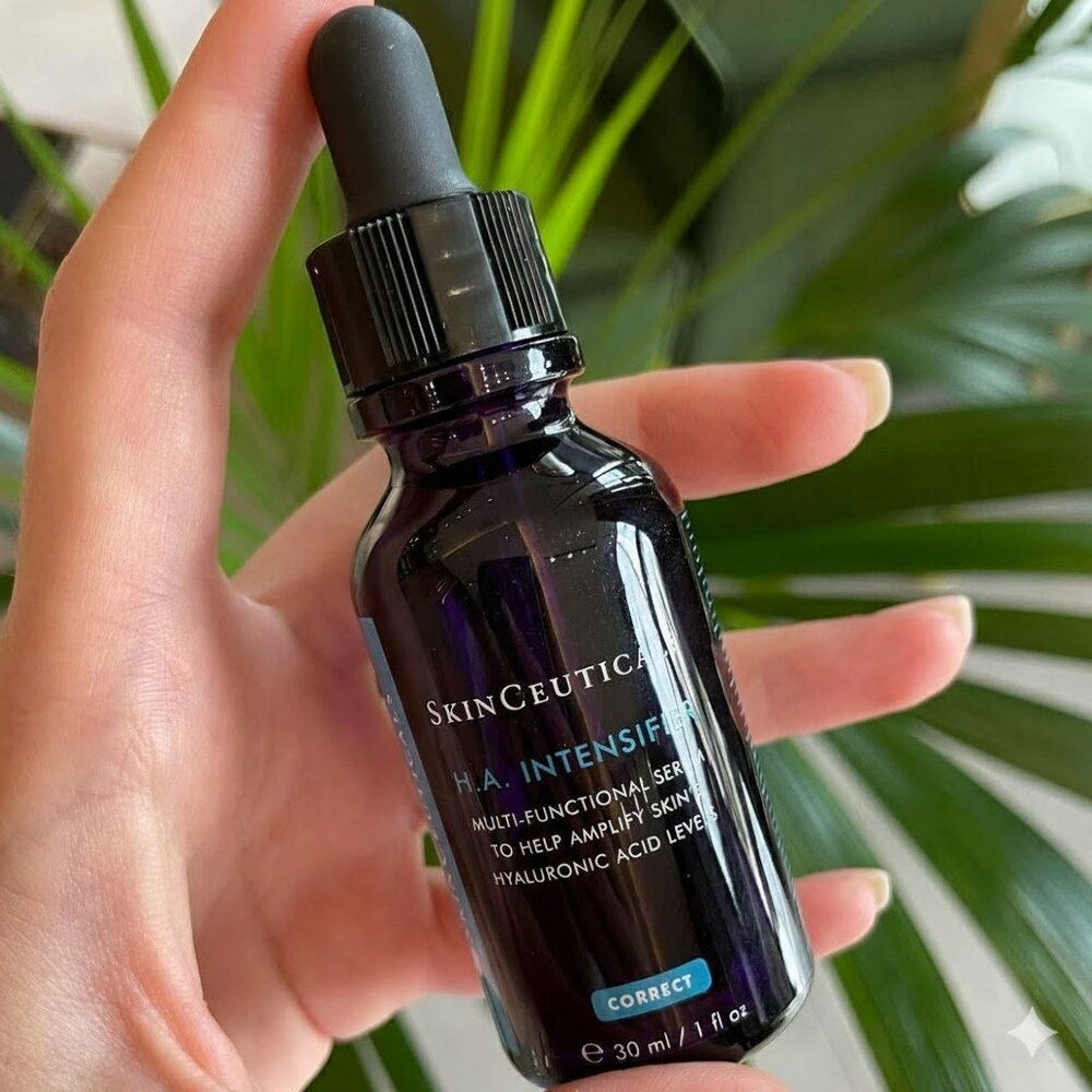 SkinCeuticals H.A. Intensifier Serum - Black and Blue
